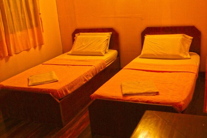 Room 13 of 47