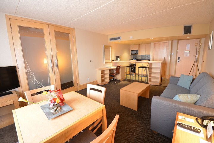 Room 27 of 63