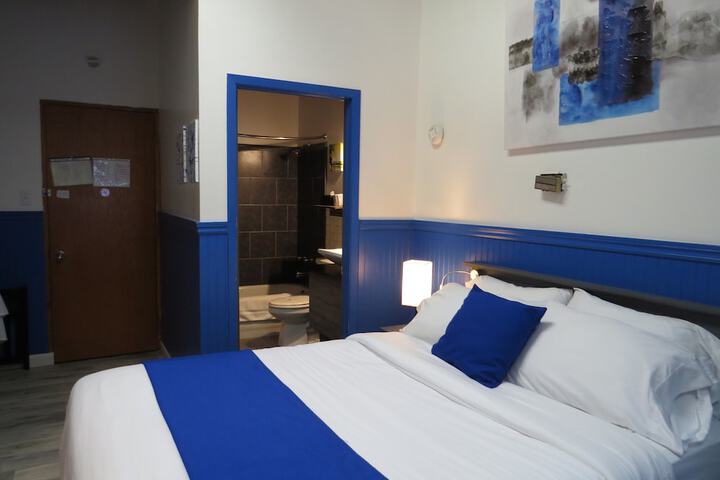 Room 42 of 167