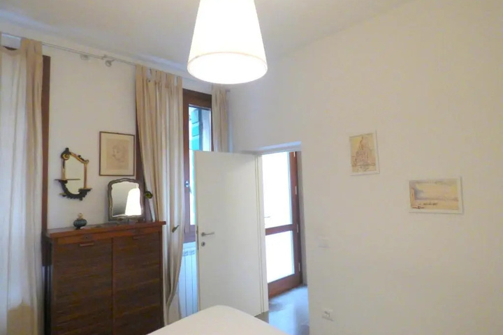 Room 3 of 22