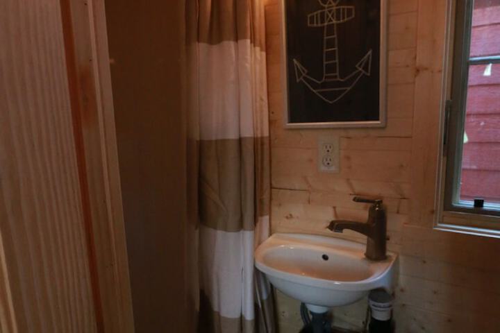 Room 57 of 87