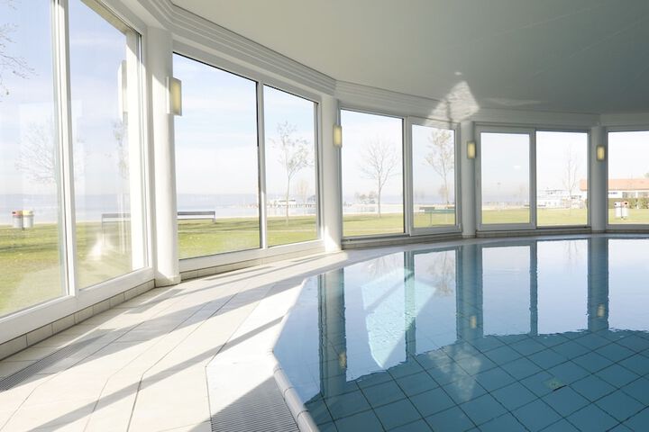 Pool Hotel