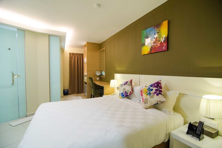 Room 19 of 39