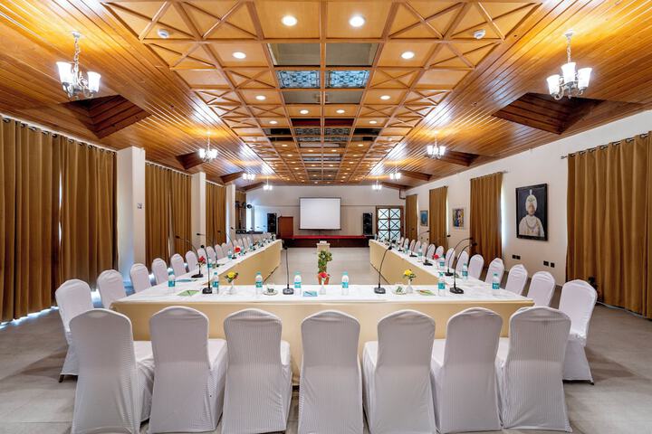 Ballroom/Hall 62 of 83