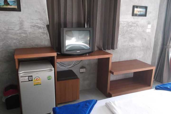 Room 18 of 66