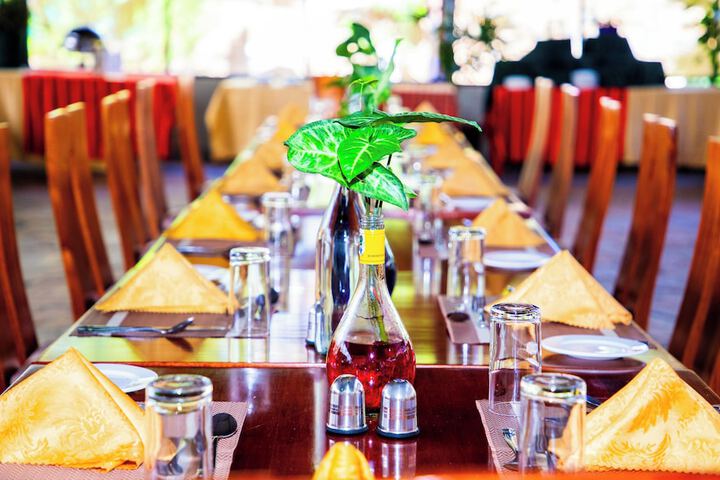 Dining 20 of 34
