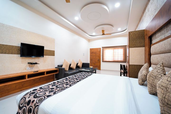 Room 30 of 82