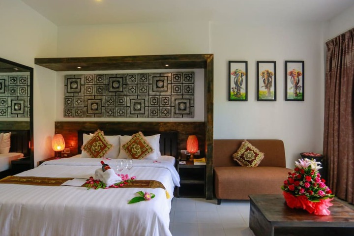 Room 47 of 298