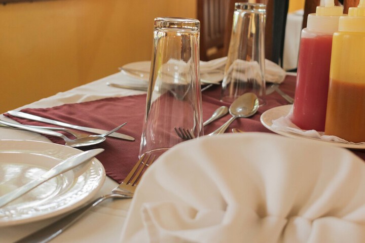 Dining 43 of 71