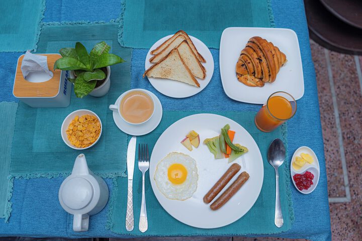 Breakfast/Coffee Service 40 of 57