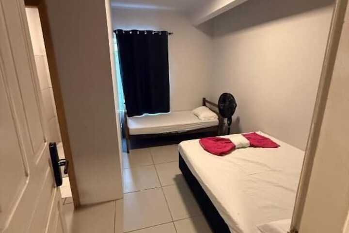 Room 5 of 28