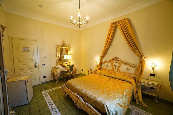Room 21 of 67