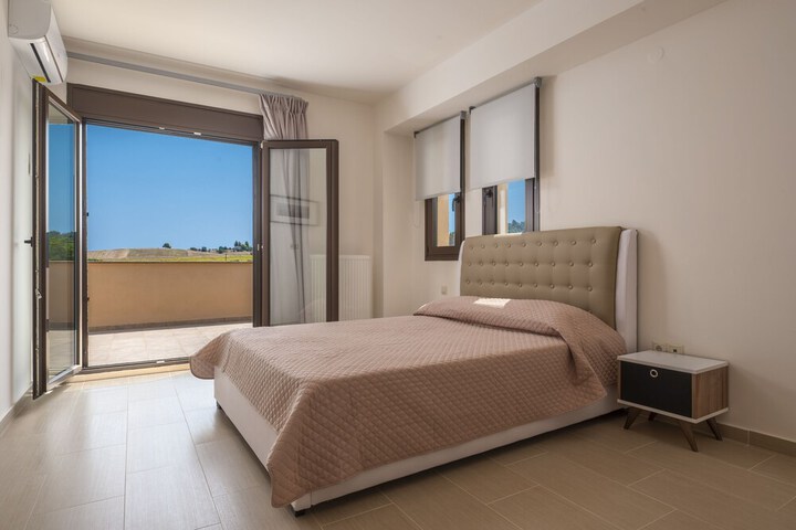 Room 49 of 72