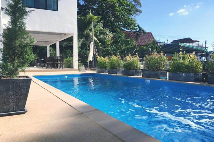 Pool 20 of 35