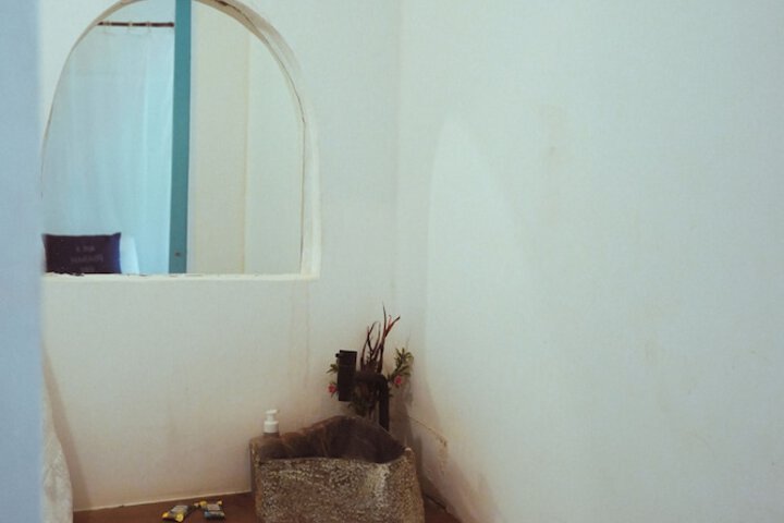 Room 78 of 153