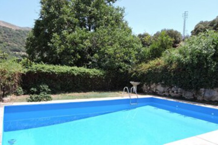 House With in Benaoján With Private Pool 40 km From the