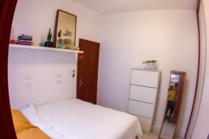 Room 37 of 40