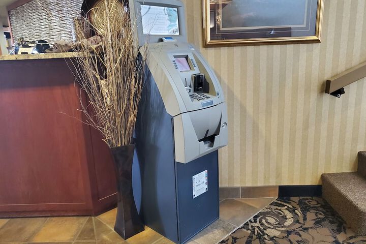 ATM/banking on site