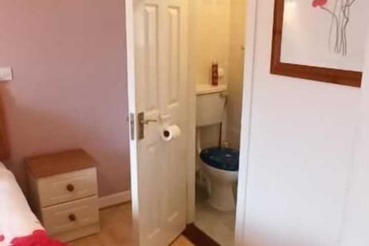 Room 4 of 46
