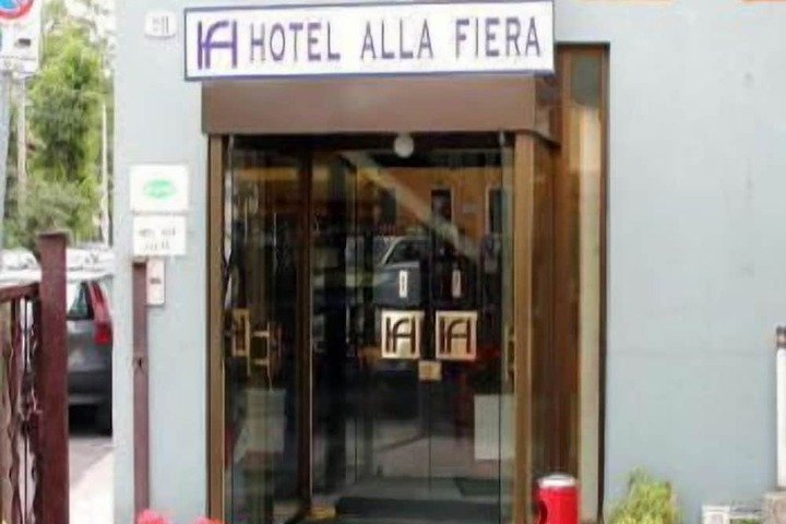 Hotel 52 of 53