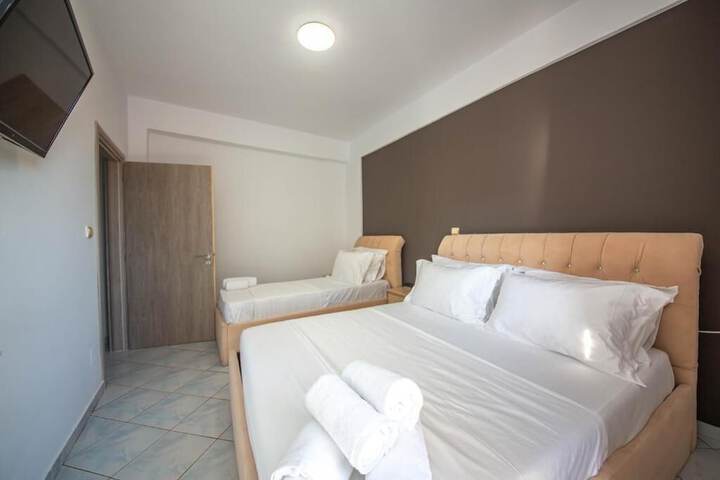 Room 10 of 74