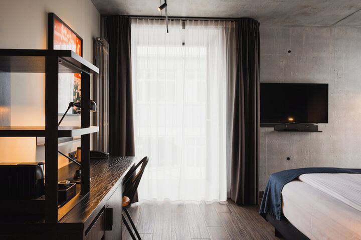 Room 30 of 87
