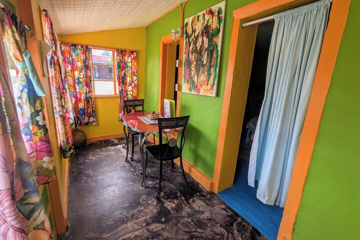 Room 185 of 276