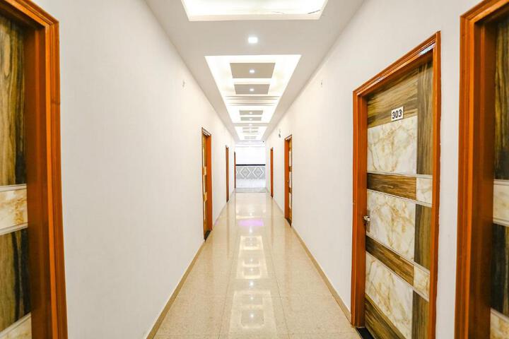 Townhouse 1153 Hotel Ks Grand