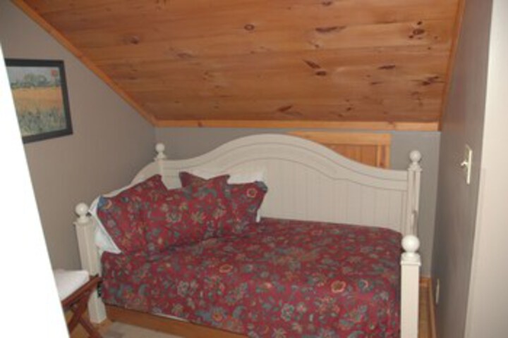 Room 182 of 250