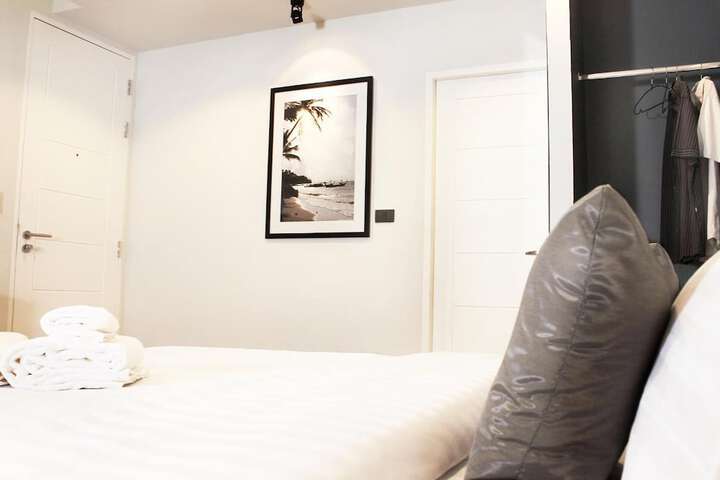Room 22 of 48