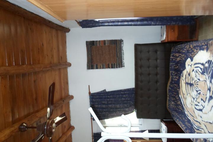 Room 15 of 126