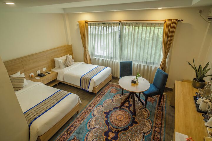 Room 4 of 35