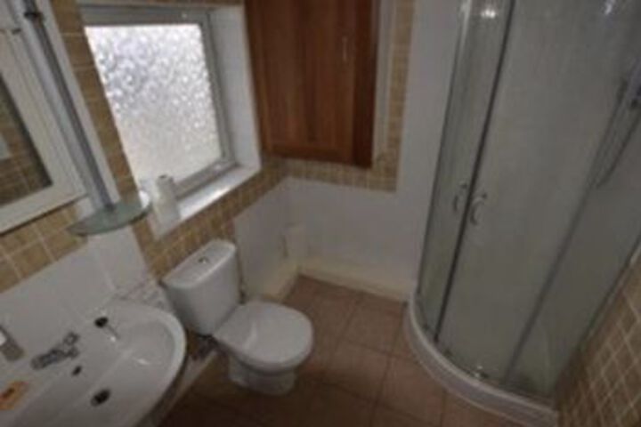 Room 2 of 8