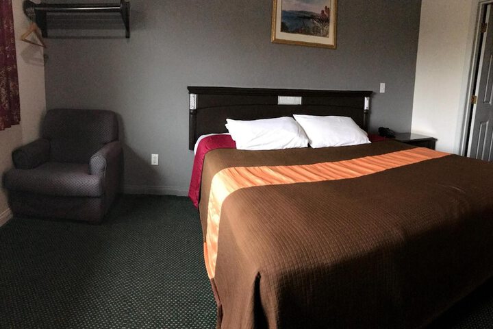 Room 12 of 46