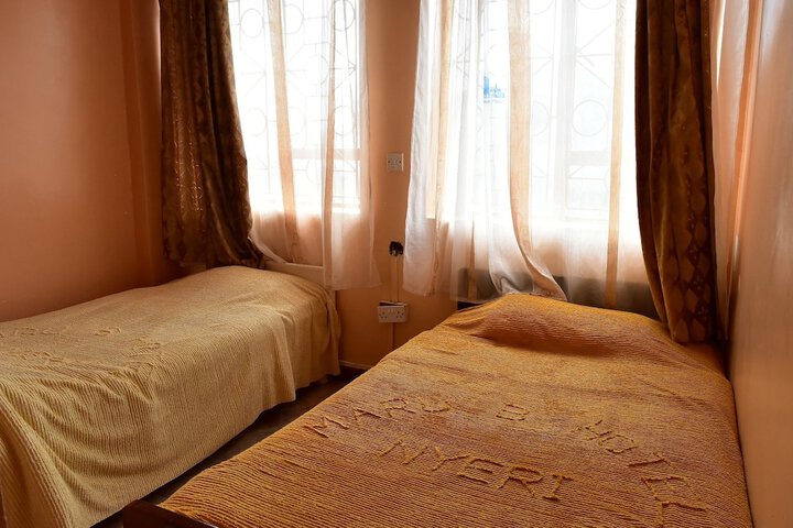 Room 9 of 23