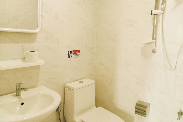 Room 34 of 43