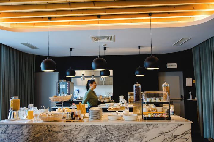 Breakfast/Coffee Service 102 of 149