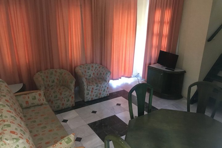 Room 12 of 15