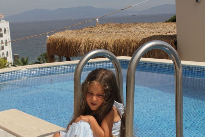 Pool 83 of 104