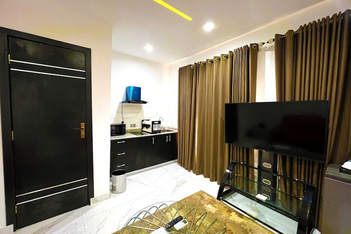 Room 57 of 100