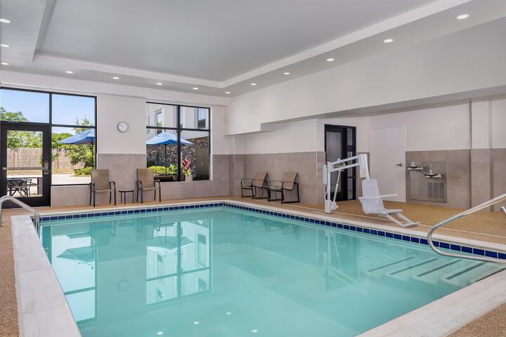 Pool 24 of 38