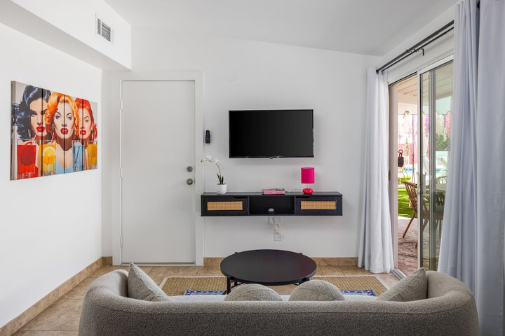 Room 36 of 151