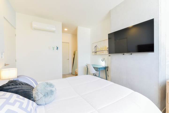 Room 73 of 249