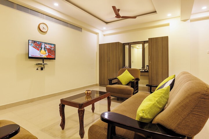 Room 9 of 29