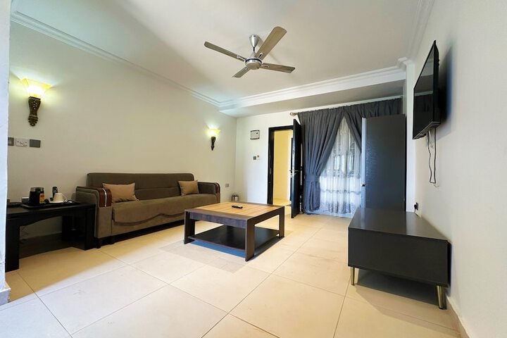 Room 12 of 46