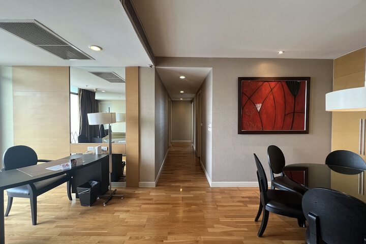 Room 8 of 78