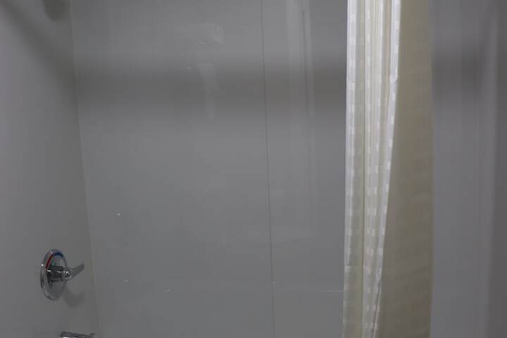 1 King Bed Suite Micfridge (5 of 5)