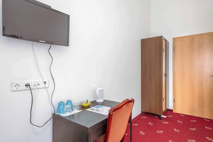 Room 7 of 52