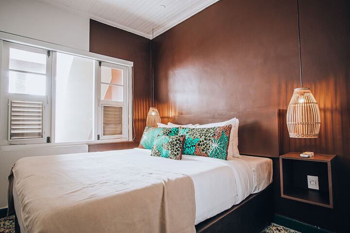 Room 17 of 29