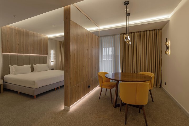 Room 7 of 43